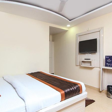 Oyo 8883 Hotel Comfort Zone Lucknow Exterior photo